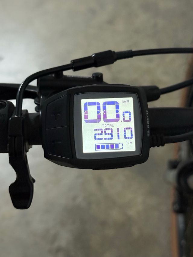 bicicleta eléctrica Cube Stereo Hybrid 120P