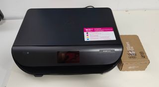 Impresora HP Envy 5010+cartuchos nuevos
Solo envio