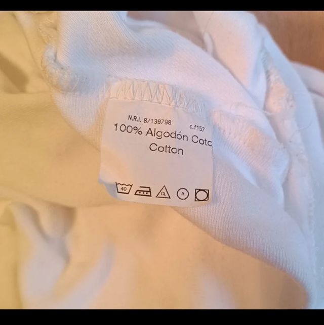 Sábana blanca fantasma