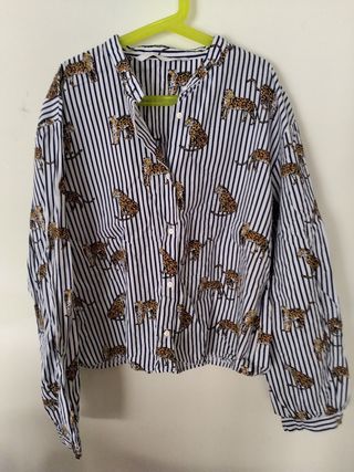 Camisa rayas azules y blancas