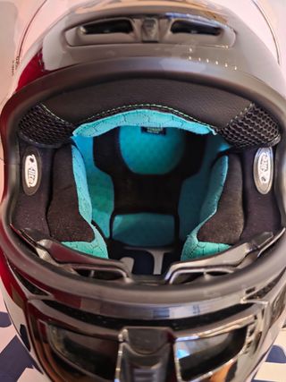 2 Cascos: Por 850€  1 Shoei Edición Limitada Thai