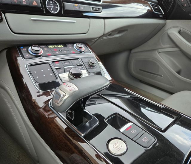 Audi A8 4.2TDI 350CV 2012  NACIONAL  "ÚNICO DUEÑO"