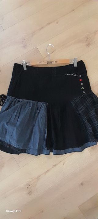 Gonna corta Desigual nera e blu