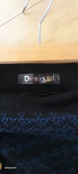 Gonna corta Desigual nera e blu