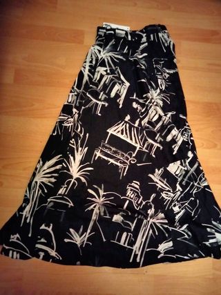 Falda midi Zara - negra estampada