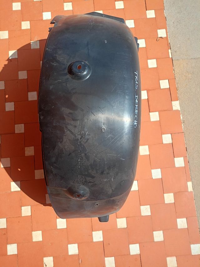 Paso de rueda derecho trasero de SsangYong Kyron