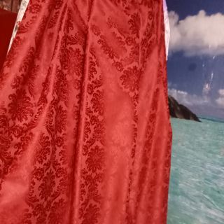 Traje baturra gala ,adamascado,granate 