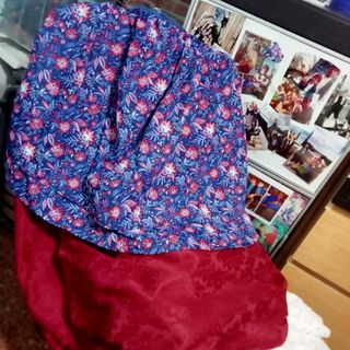 Traje baturra gala ,adamascado,granate 