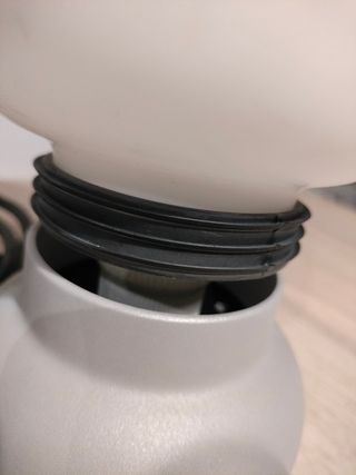 Lámpara mesa diseño-Enchufe integrado