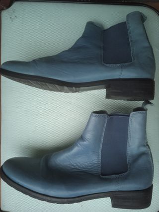 Botines cuero azul -talla 38