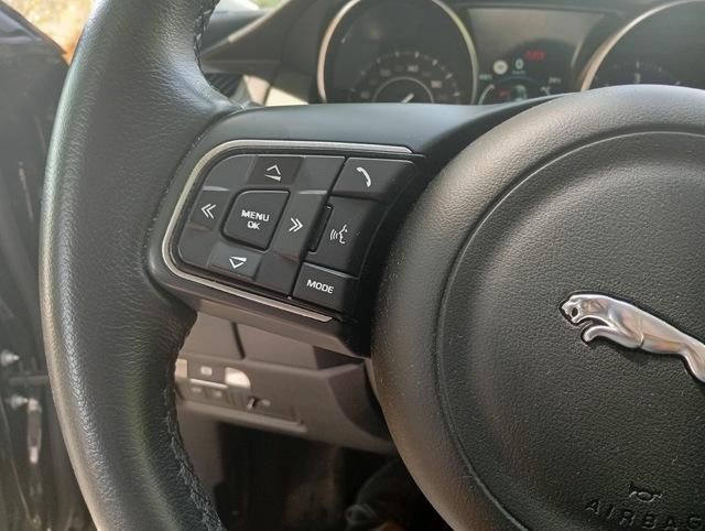Jaguar E-PACE 2.0D 4WD Auto 110 kW (150 CV)