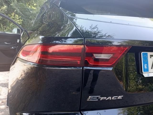 Jaguar E-PACE 2.0D 4WD Auto 110 kW (150 CV)
