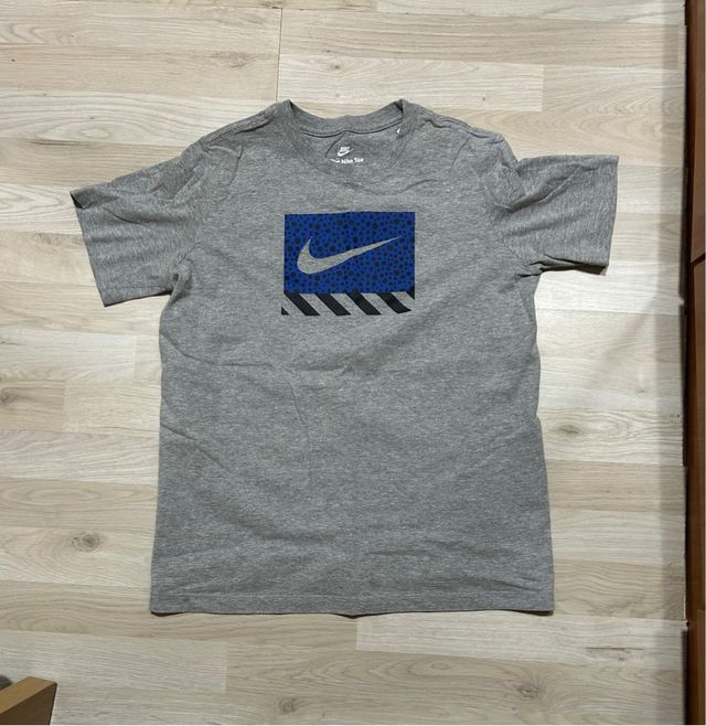 Camiseta Nike gris-azul