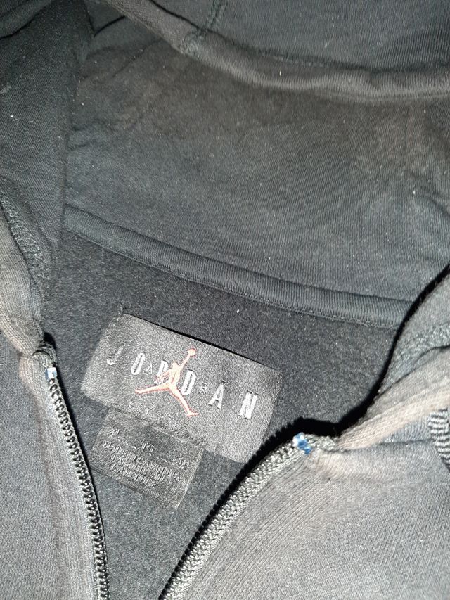 Chaqueta Jordan negra c/cremallera