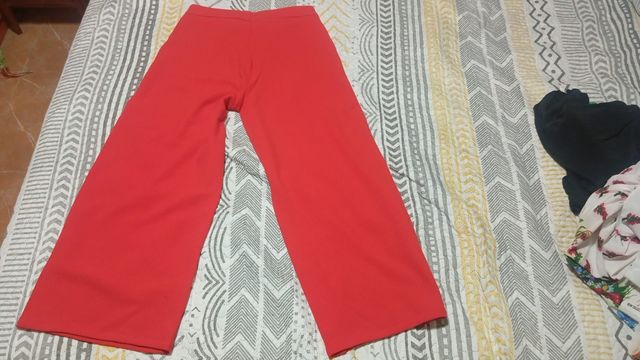 Pantalón rojo palazzo