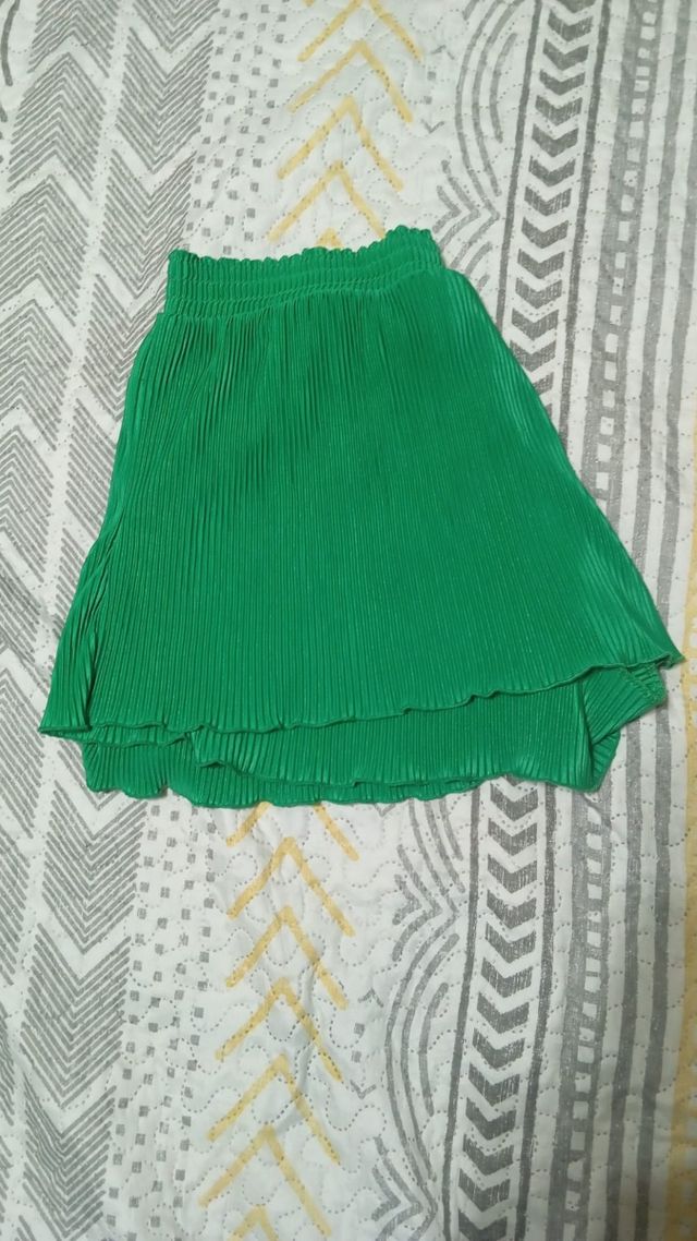 Falda plisada verde mujer