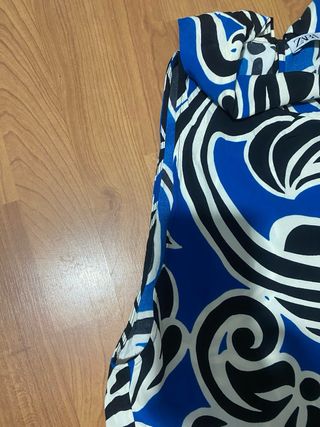 Blusa Zara azul 