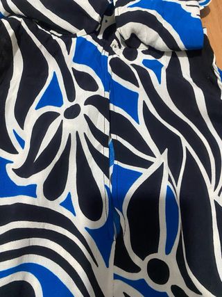 Blusa Zara azul 