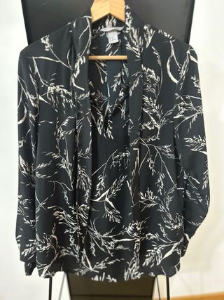 Blusa negra H&M 