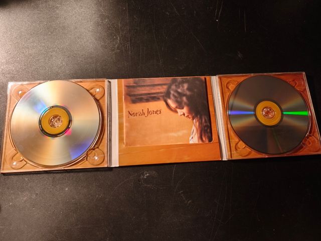 Norah Jones - Feels Like Home (Deluxe)