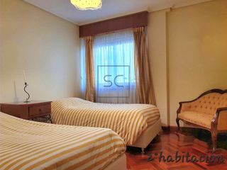 2 Canapés + Sillón + Mesilla