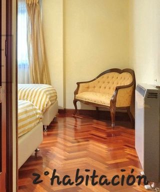 2 Canapés + Sillón + Mesilla