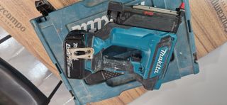 Clavadora Makita 18V