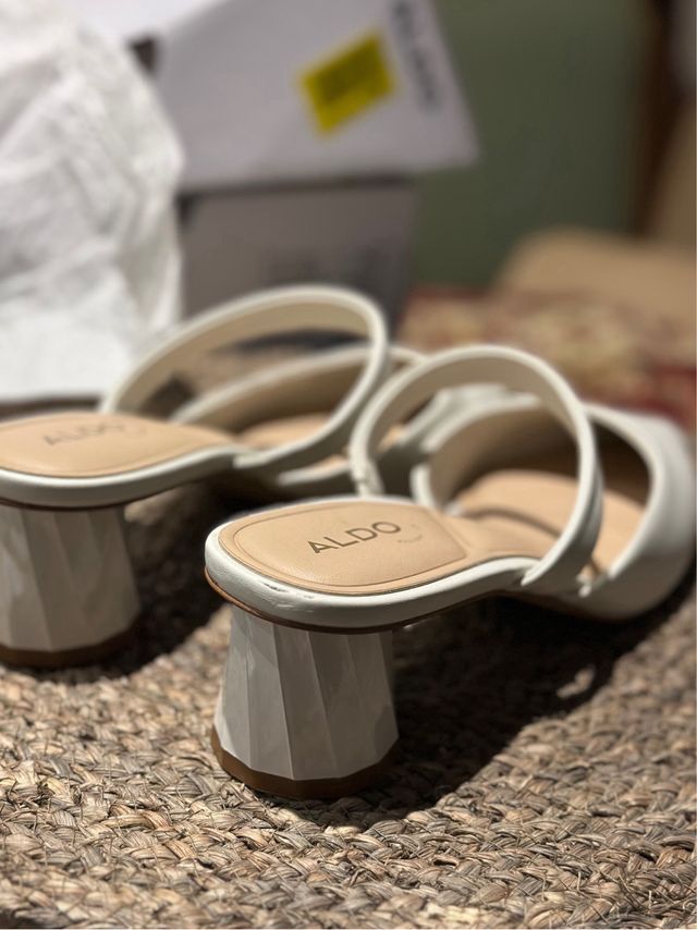 Tacones Aldo Kinski blancos