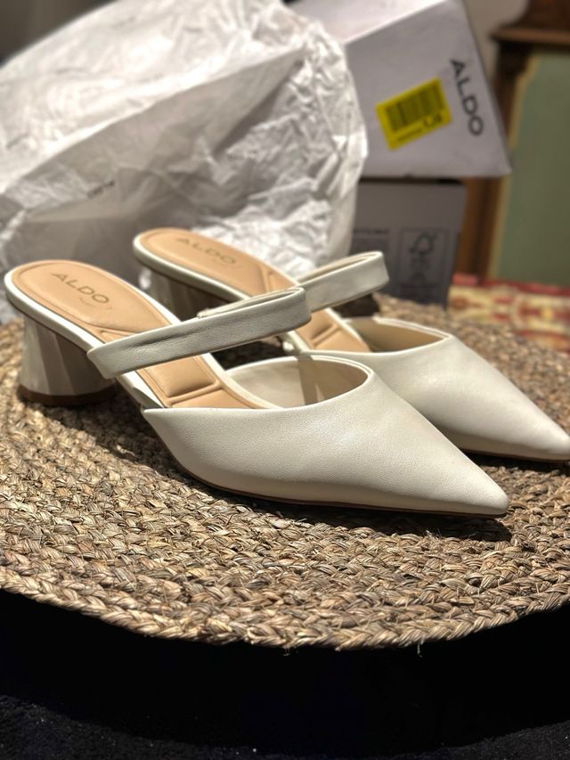 Tacones Aldo Kinski blancos