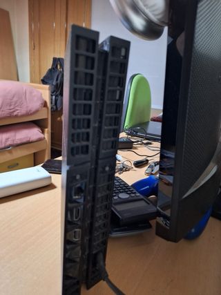 PS4 (PlayStation 4) - Negra