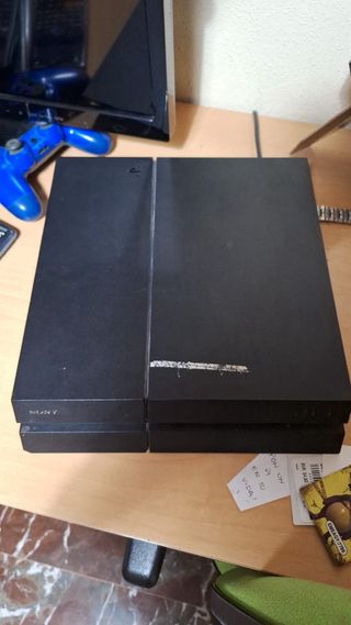 PS4 (PlayStation 4) - Negra