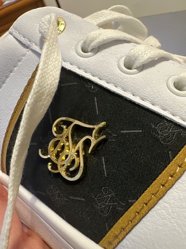 Zapatillas SikSilk Blancas y Negras