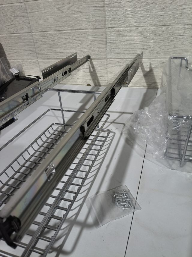 Cesta  deslizante metálica para cocina  escurridor