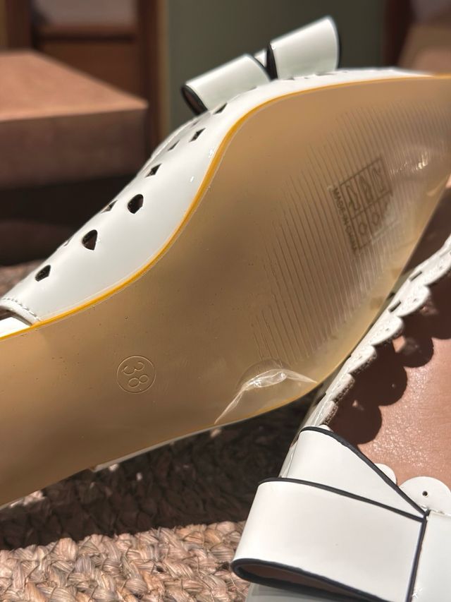 Tacones blancos lazo