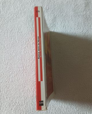 "Nunca seré tu héroe" - María Menéndez-Ponte