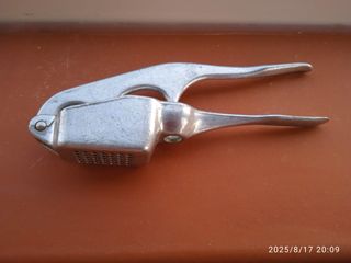 Spremiaglio in metallo