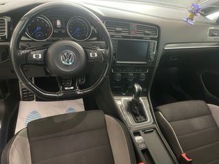 Volkswagen R 2015