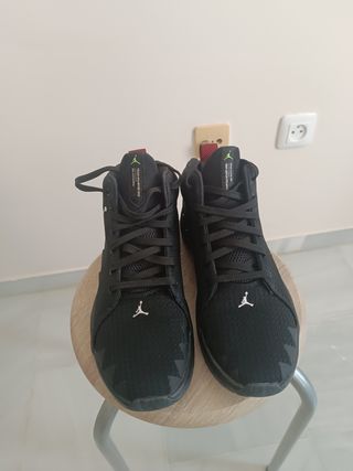 Zapatillas Jordan negras