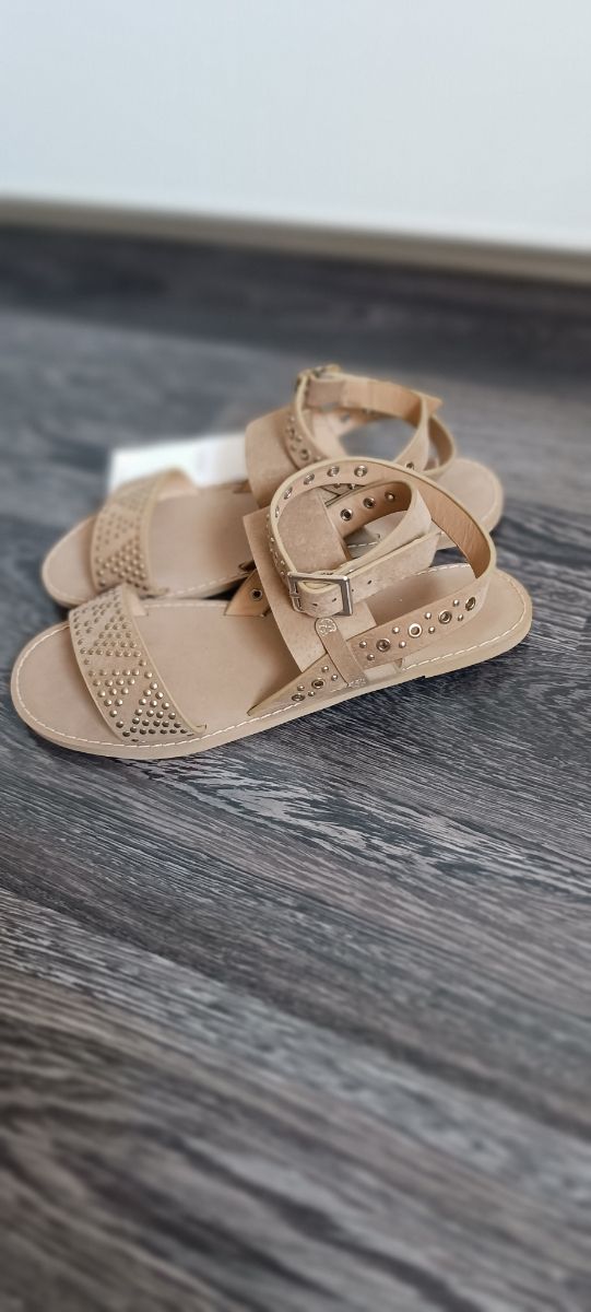 Sandalias Springfield beige