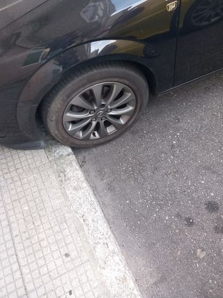 Opel Astra 2010 111 years