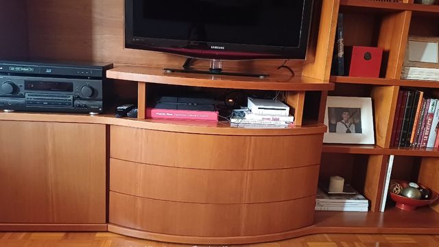 Mueble salón madera - Estantería
