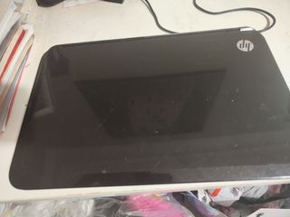 Portátil HP 15-b128es Negro