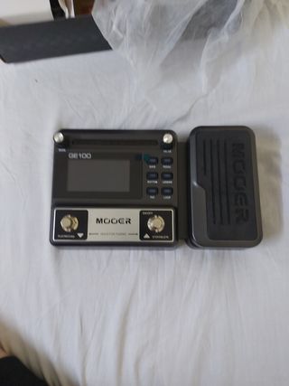 Mooer GE100 Multiefectos Guitarra