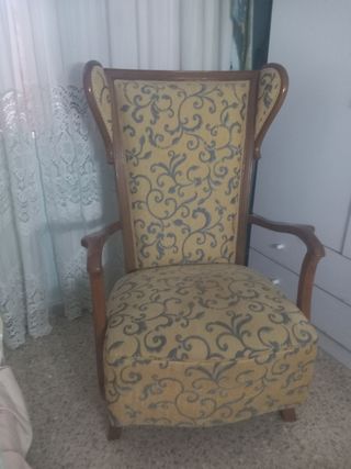 Poltrone imbottite retrò (coppia)