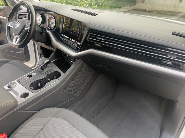 Volkswagen Touareg 2020, foto 27