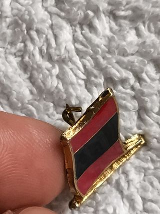 INSIGNIA DE IMPERDIBLE BANDERA FALANGE ESPAÑOLA
