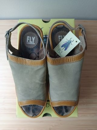 Fly London T38