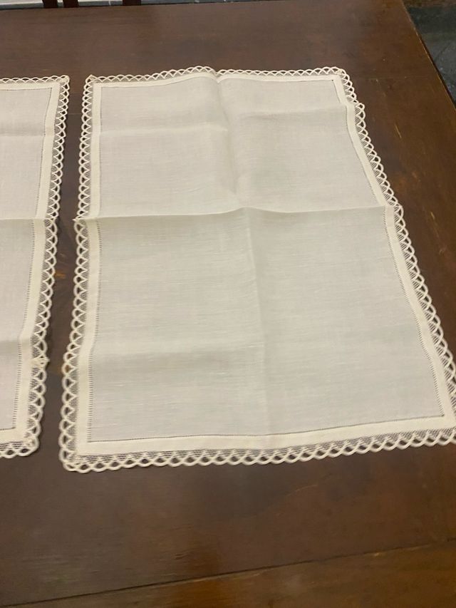 2 Tovagliette All'Uncinetto in Lino