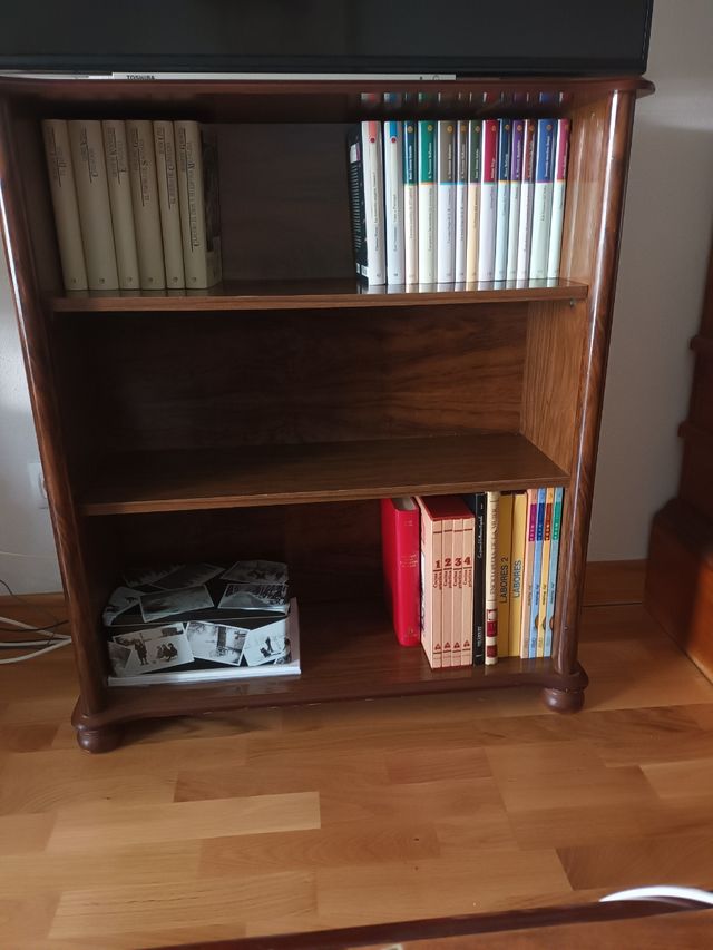 Librería madera marrón - Estantería TV.