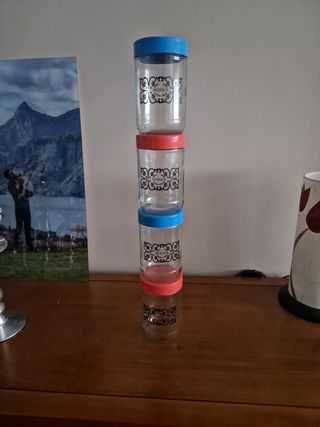 Lote de tarros de cristal fuertes y compactos.